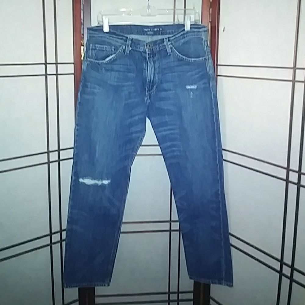 Ralph Lauren jeans size 29 slightly distressed